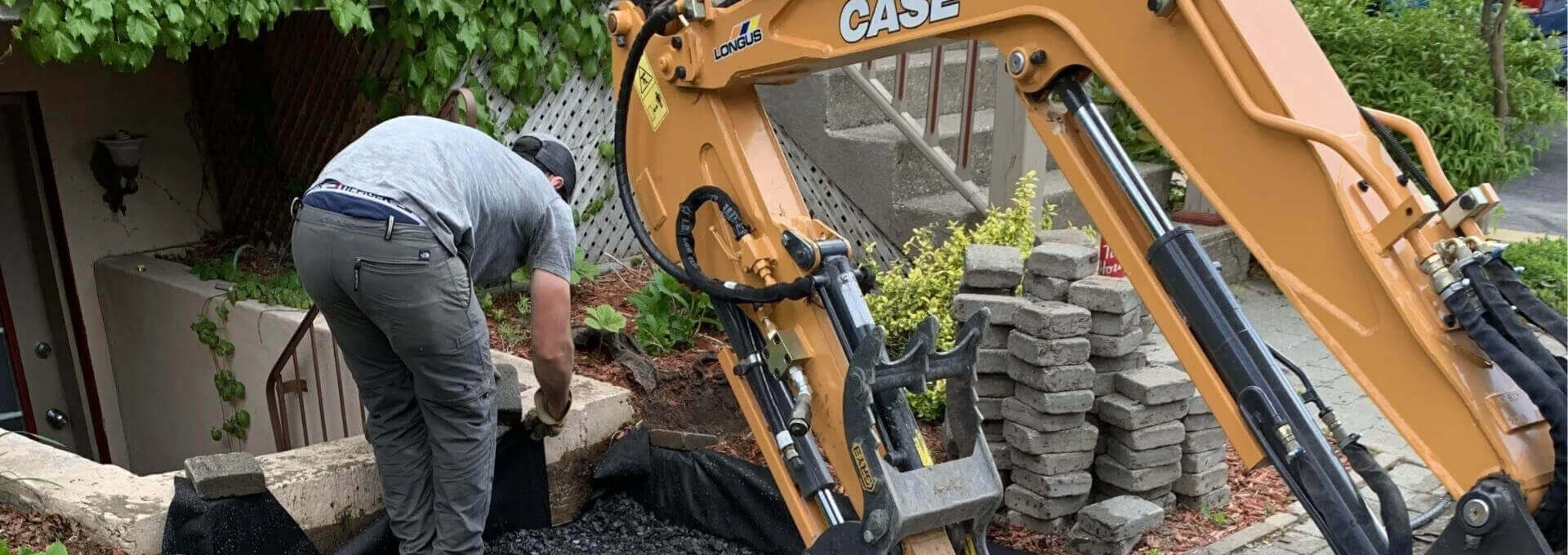 mini excavation sur la Rive-sud